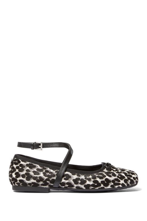 Sapatilha Collete Cheetah Em Couro
